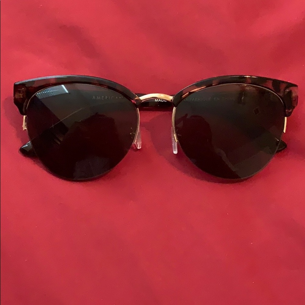 AMERICAN EAGLE Sunglasses